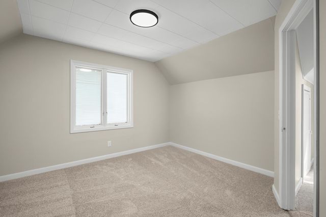 756 Mcknight Road N, Maplewood, MN 55119