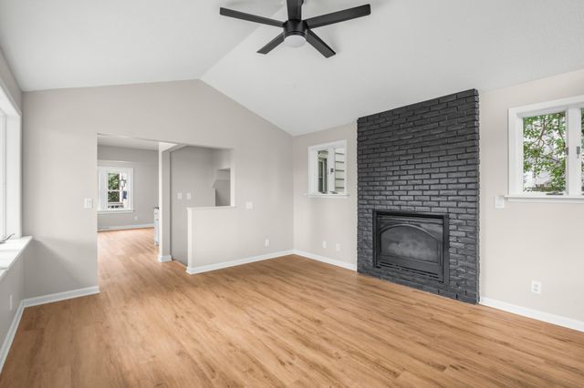 756 Mcknight Road N, Maplewood, MN 55119