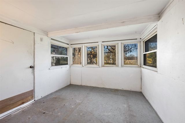 303 Vz County Road 1320, Canton, TX 75103