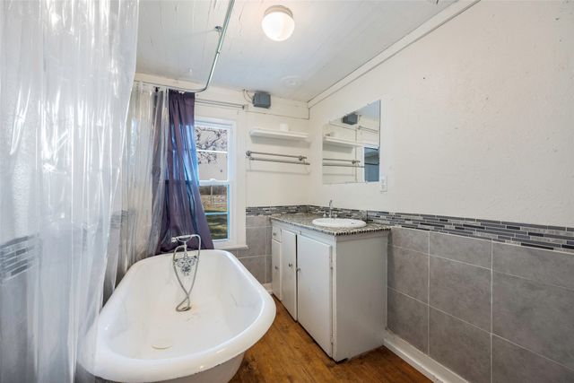 303 Vz County Road 1320, Canton, TX 75103