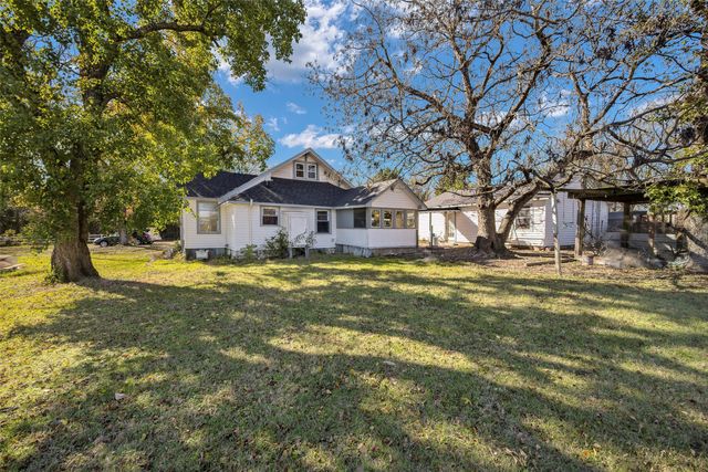303 Vz County Road 1320, Canton, TX 75103