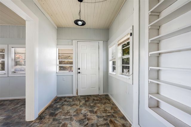 303 Vz County Road 1320, Canton, TX 75103