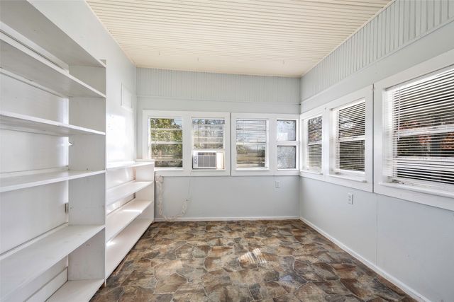 303 Vz County Road 1320, Canton, TX 75103