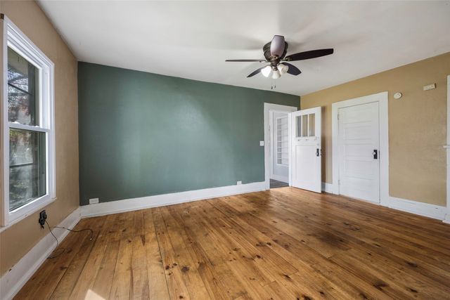 303 Vz County Road 1320, Canton, TX 75103