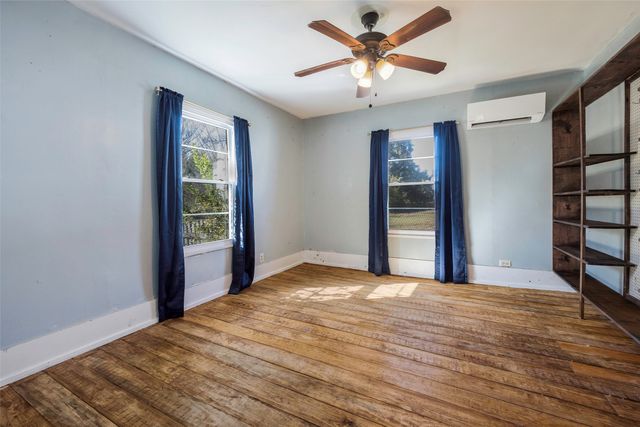 303 Vz County Road 1320, Canton, TX 75103