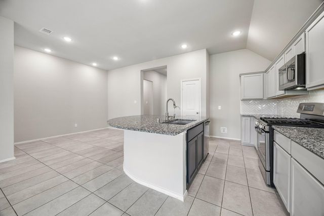 4731 Crest Hill Dr, Manvel, TX 77578
