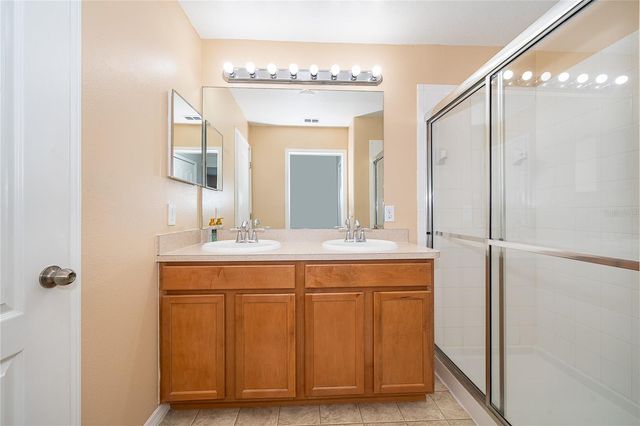 2942 RODRICK CIRCLE, Orlando, FL 32824