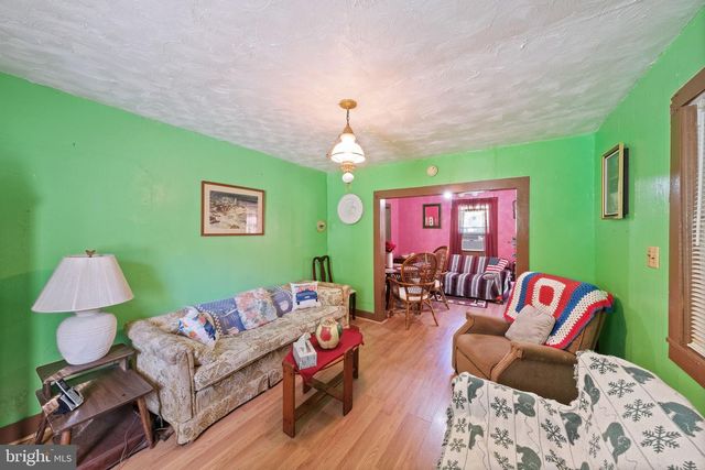 2097 COLES POINT RD, Hague, VA 22469