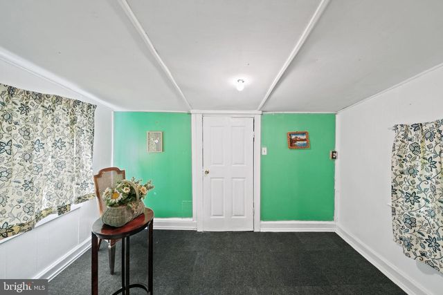 2097 COLES POINT RD, Hague, VA 22469