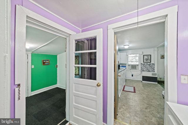 2097 COLES POINT RD, Hague, VA 22469