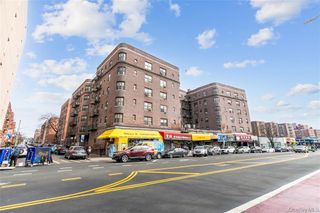 8306 Vietor Ave Apt 4R, New York City, NY 11373