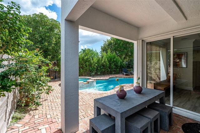 1733 SW 151st Pl, Miami, FL 33185