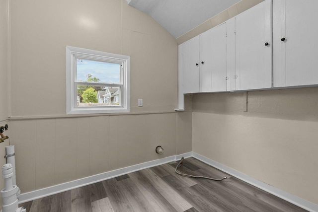 1025 SCHOOL AVENUE, Oshkosh, WI 54901