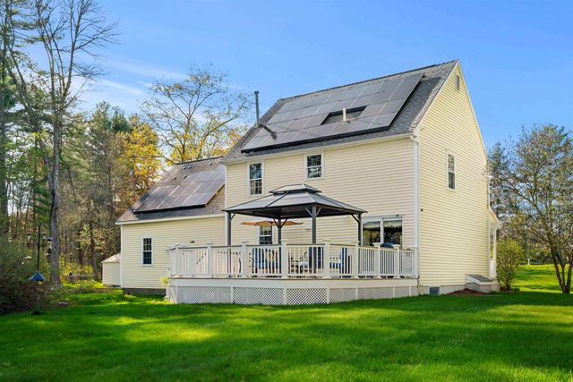 5 Spicebush Circle, Litchfield, NH 03052