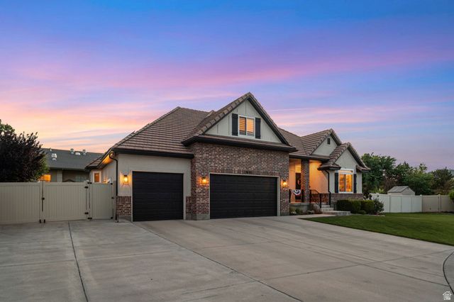 12692 S MERRYVALE CIR, Riverton, UT 84065