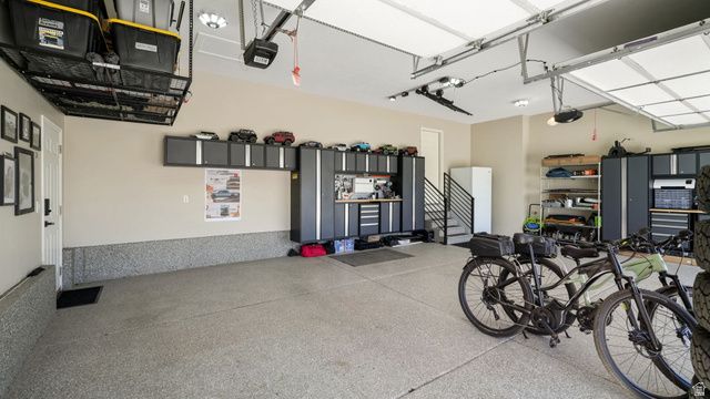 12692 S MERRYVALE CIR, Riverton, UT 84065