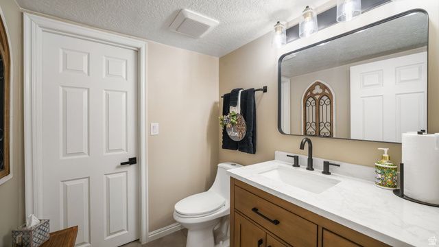 12692 S MERRYVALE CIR, Riverton, UT 84065