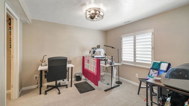 12692 S MERRYVALE CIR, Riverton, UT 84065