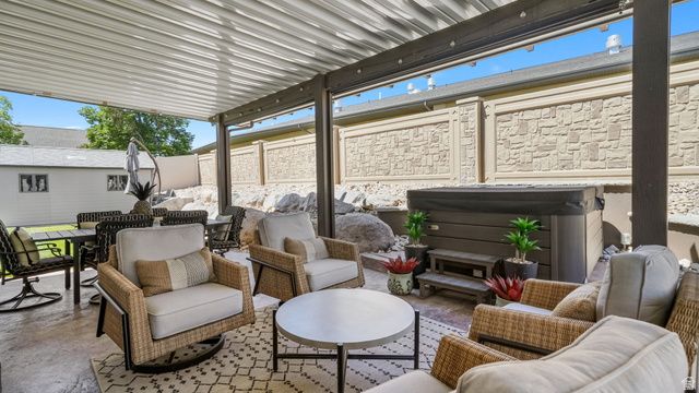 12692 S MERRYVALE CIR, Riverton, UT 84065