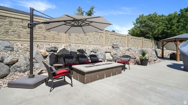 12692 S MERRYVALE CIR, Riverton, UT 84065