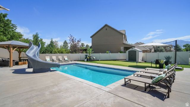 12692 S MERRYVALE CIR, Riverton, UT 84065