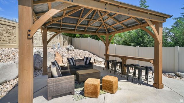 12692 S MERRYVALE CIR, Riverton, UT 84065