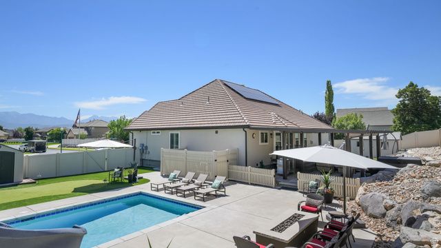 12692 S MERRYVALE CIR, Riverton, UT 84065