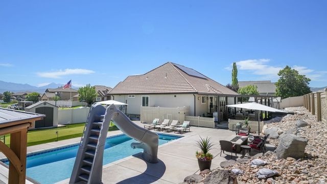12692 S MERRYVALE CIR, Riverton, UT 84065