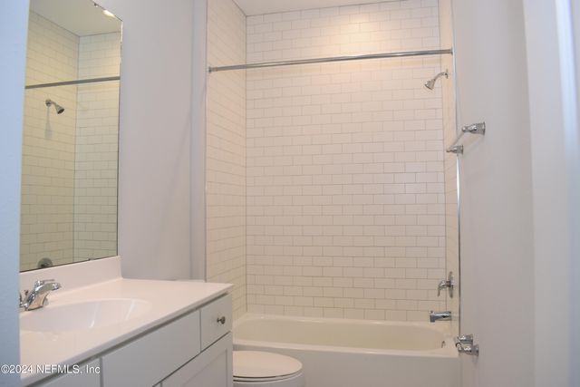 635 RUM RUNNER Way, St. Johns, FL 32259