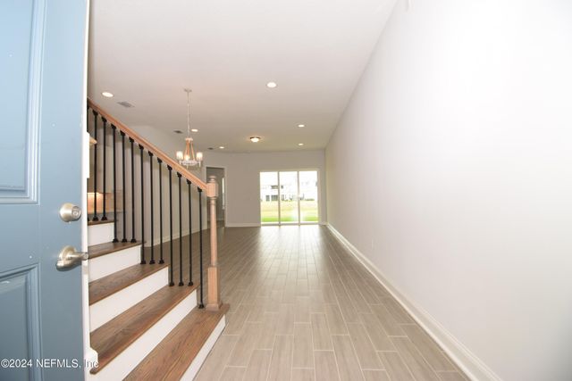 635 RUM RUNNER Way, St. Johns, FL 32259