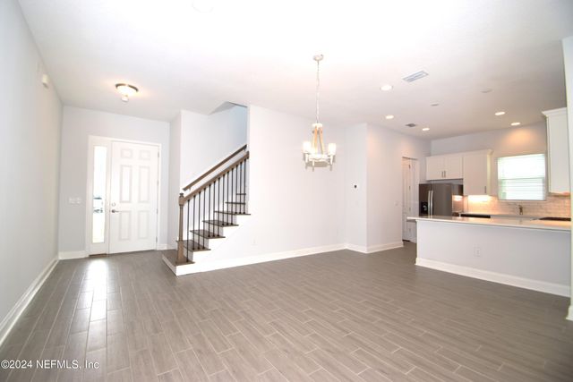 635 RUM RUNNER Way, St. Johns, FL 32259