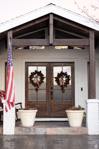 8867 S EASTHILLS DR, Sandy, UT 84093