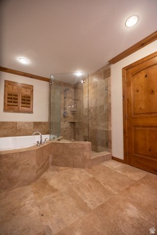 8867 S EASTHILLS DR, Sandy, UT 84093