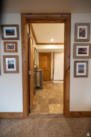 8867 S EASTHILLS DR, Sandy, UT 84093