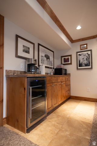 8867 S EASTHILLS DR, Sandy, UT 84093