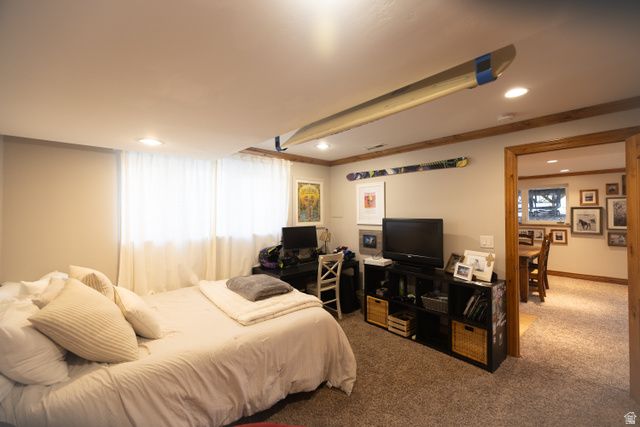 8867 S EASTHILLS DR, Sandy, UT 84093