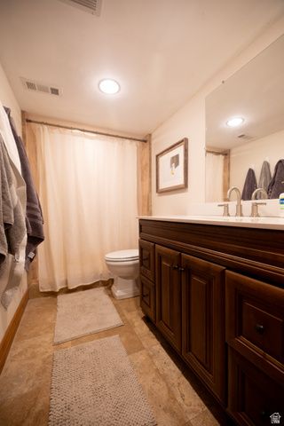 8867 S EASTHILLS DR, Sandy, UT 84093