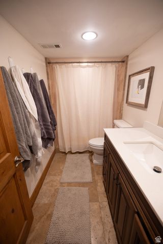 8867 S EASTHILLS DR, Sandy, UT 84093