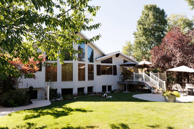 8867 S EASTHILLS DR, Sandy, UT 84093