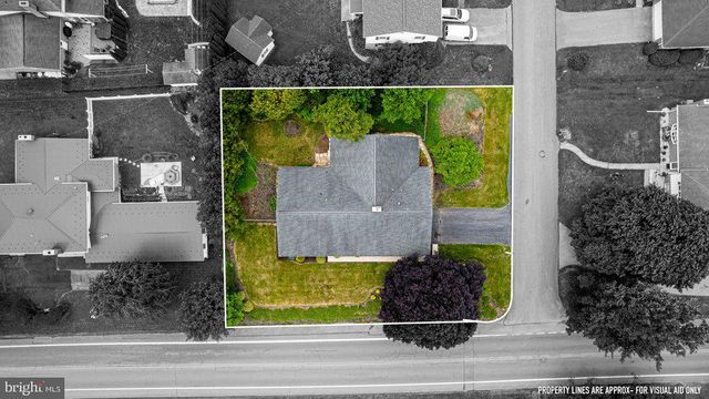 222 HARVEST LANE, Chambersburg, PA 17202