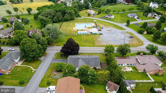 222 HARVEST LANE, Chambersburg, PA 17202