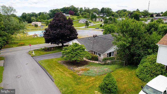 222 HARVEST LANE, Chambersburg, PA 17202
