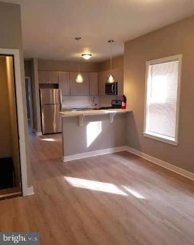 2142 S BROAD ST, Philadelphia, PA 19145