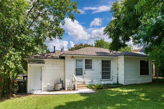 8639 San Benito Way, Dallas, TX 75218