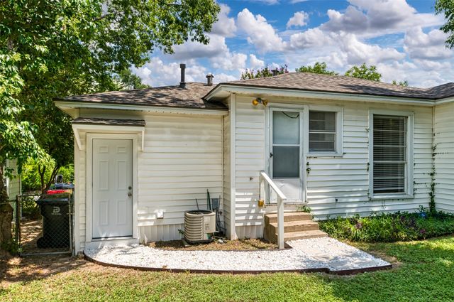 8639 San Benito Way, Dallas, TX 75218