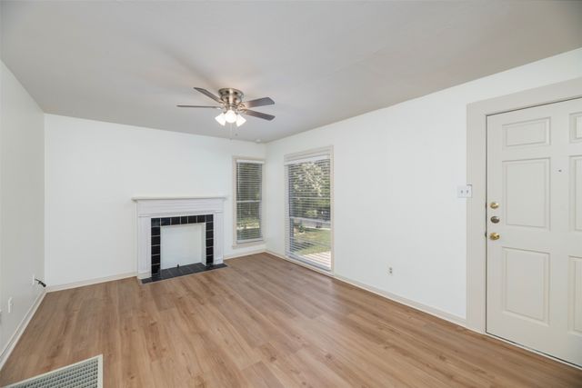 8639 San Benito Way, Dallas, TX 75218