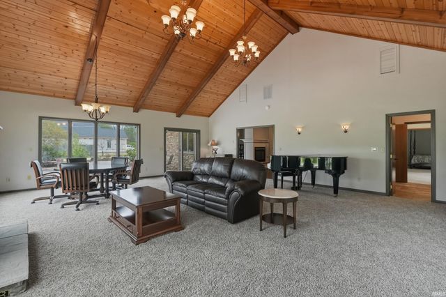 10702 Bass Road, Fort Wayne, IN 46818