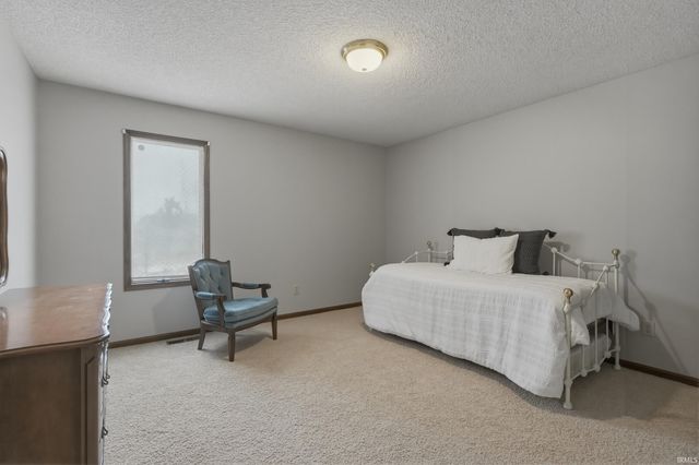 10702 Bass Road, Fort Wayne, IN 46818