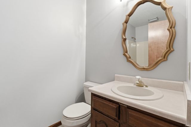 10702 Bass Road, Fort Wayne, IN 46818
