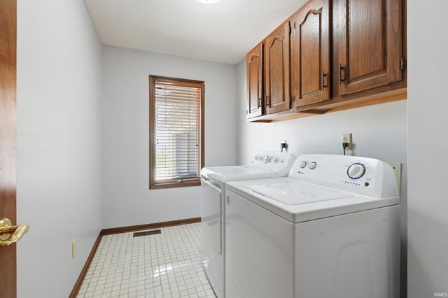 10702 Bass Road, Fort Wayne, IN 46818